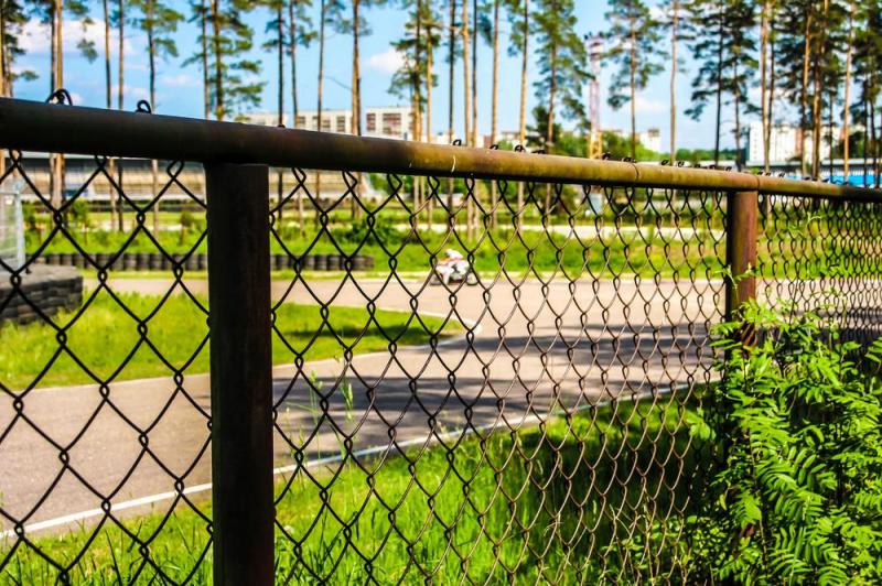 Installez votre cl&ocirc;ture comme un professionnel gr&acirc;ce &agrave; ces conseils